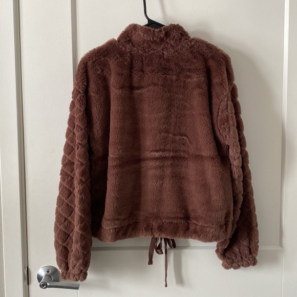 Dark brown sweater - Picture 3 of 3